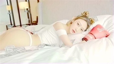 春天盛开粉玫瑰 艺轩